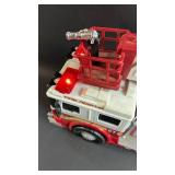 Lights and Sound Fire Rescue Truck with Extending Ladder