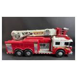 Lights and Sound Fire Rescue Truck with Extending Ladder