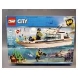 FACTORY SEALED LEGO CITY DIVING YAHT 148PCS