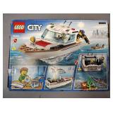 FACTORY SEALED LEGO CITY DIVING YAHT 148PCS