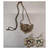 WOMENS PUT TOGETHER WINTER OUTFIT