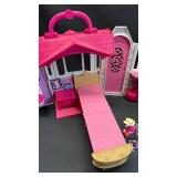 Barbie Glam Vacation House Portable Dollhouse Playset with Lots of Accessories