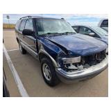 2000 CHEVROLET BLAZER LS 4-DOOR 4WD