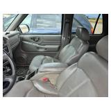 2000 CHEVROLET BLAZER LS 4-DOOR 4WD