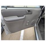 2001 CHRYSLER VOYAGER BASE