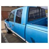 1995 CHEVROLET C/K 2500 EXT. CAB 6.5-FT. BED 4WD