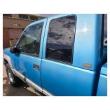 1995 CHEVROLET C/K 2500 EXT. CAB 6.5-FT. BED 4WD