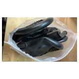 Zbyoujer Waterproof Rain Shoe Covers, Silicone Overshoes with Zipper Non-slip Galoshes for Men and Women