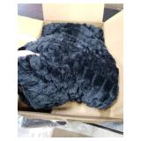 BEDELITE Fleece Blanket Throw XL for Bed Couch, 3D Jacquard Decorative Black Throw, Soft and Cozy Warm Plush Fuzzy Blanket All Seasons Suitable, 50x70Inches