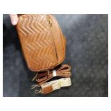 VODIU Quilted Crossbody Bags for Women Purses Handbags Small Vegan Leather Shoulder Bag with Wide Strap Trendy Cross Body Purse Brown