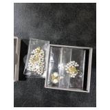 Raicegs Pearl Jewelry Set for Women Wedding Gold Pearl Bow Necklace Bracelet Earrings Set Bride Bridesmaid Dainty Bow Jewelry Gift for Women