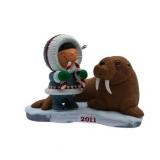 Hallmark Ornament 2011 Frosty Friends #32