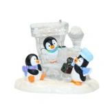 Hallmark Ornament 2017 Penguin Express -Kris  Penguins