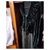 Elegant Green Velvet Victorian Style Dress