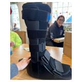 United Ortho Air Cam Walker Fracture Boot, Extra Large, Black