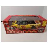NASCAR #19 Tony Raines Pennzoil 1998 Ford F-150 1:24 Diecast Truck