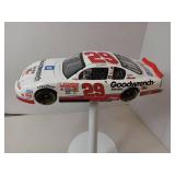 APPEARS NEW - NASCAR #29 Kevin Harvick GM Goodwrench Service Plus 2001 Monte Carlo Diecast 1:24 Model