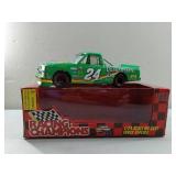 NASCAR #24 Jack Sprague Quaker State 1997 Chevy Racing Champions 1:24 Diecast Truck