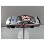 NASCAR #29 Kevin Harvick GM Goodwrench Service 2002 Chevrolet Monte Carlo Diecast 1:24 Model Car