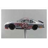 NASCAR #29 Kevin Harvick GM Goodwrench Service 2002 Chevrolet Monte Carlo Diecast 1:24 Model Car