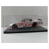 NASCAR #29 Kevin Harvick GM Goodwrench Service 2002 Chevrolet Monte Carlo Diecast 1:24 Model Car