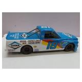 1997 Michael Dokken #18 Dana Dodge Truck NASCAR Racing Champions Die-Cast 1:24 Scale