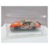 2002 Tony Stewart #20 Home Depot Pontiac Grand Prix NASCAR Diecast Model Car 1:24 Scale