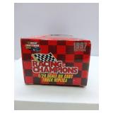 APPEARS NEW - 1997 Stacy Compton #86 Valvoline Instant Oil Change Ford F-150 NASCAR Diecast Truck 1:24 Scale