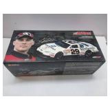 APPEARS NEW - 2001 Kevin Harvick #29 GM Goodwrench/Black Monte Carlo NASCAR 1:24 Scale Diecast