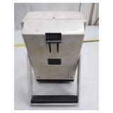 Eveready RC100 Rechargeable Emergency Flashlight, not sure if works