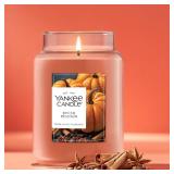 Yankee Candle Spiced Pumpkin, Fall Scented Candle, 22oz Large Jar with up to 150 Hour Burn Time, Giftable