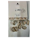 20 Pcs Stainless Steel Napkin Rings Christmas Metal Napkin Ring Holders Modern Serviette Buckles Metallic Adornment for Table Kitchen Dinner Party Wedding (Matte Gold Semicircle)