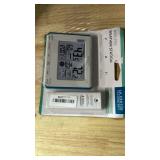 La Crosse Technology 308-1711BL Wireless Weather Station with Heat Index and Dew Point,Teal BlueWhite