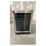 Vassani 5.1 cu. Ft wine and beverage cooler  - Retail: $449