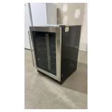 Vassani 5.1 cu. Ft wine and beverage cooler  - Retail: $449