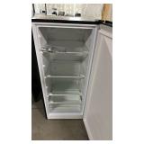 Vassani 7.1cu ft deep freezer  - Retail: $299