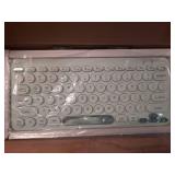 North Compact Round Key Wireless Keyboard - Mint Green