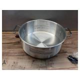 Outdoor Gourmet 10 qt Fish Fryer Set with Side Table (Missing Lid) - Retail: $60