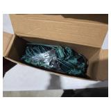 379Indoor/Outdoor 150-Count Incandescent Christmas Net Lights, Multicolor, 6