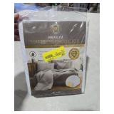 MUXHOMO Premium 100% Waterproof Queen Size Mattress Protector, Breathable Mattress Cover Queen Size Bed, Cooling 3D Air Fabric Bed Pad Cover, Deep Pocket 8\"-21\"