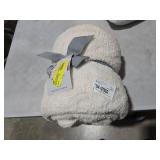 Better Homes & Gardens  Super Soft Oversized Throw Blanket, Cream