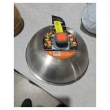 Blackstone Signature 12  Round Basting Cover for Steaming and Melting
