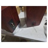 Saiyin Bluetooth Bookshelf Speakers, 40W X 2 Powered TV Speakers with 4 Inch Woofer, Turntable Speakers with Optical/AUX Input/Subwoofer Line Out for PC and TVs