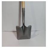 APPEARS NEW - Union Tools Square Point Shovel with Hardwood Handle and D-Grip, 39-Inch 42106