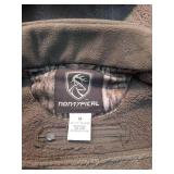 Drake Non-Typical Standstill Windproof Jacket in a camouflage pattern Size Medium  - Retail: $249