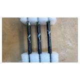 3-pack of Carbon Express PileDriver 20\" crossbolts - Retail: $55
