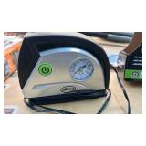 Slime 12V Tire Inflator with Gauge and Light, model number 40050