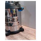 Hart 6 gallon 5 peak HP stainless steel wet/dry vacuum with bonus car cleaning kit