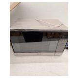 Panasonic NN-SN686S 1.2 Cu. Ft. 1 200 Watt Microwave  Stainless Steel