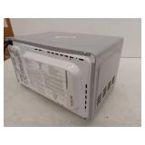 Emerson 0.7 Cu Ft Silver Mirror Finish  Countertop Microwave Oven  MW7601SL